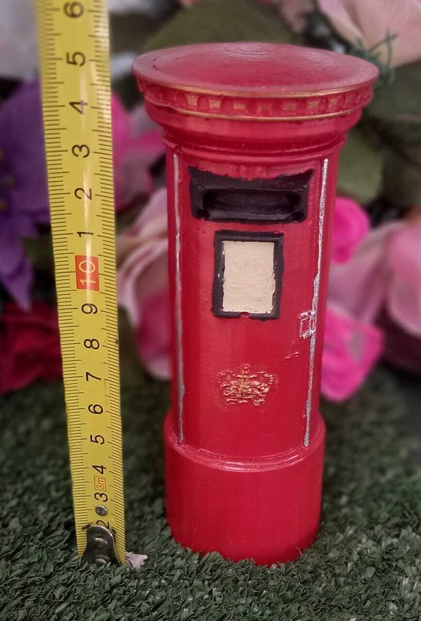 MS 250 - The Scarlet Whisperbox