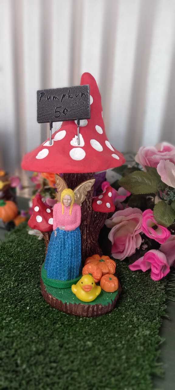 MS 276 - Mushroom Fairy House
